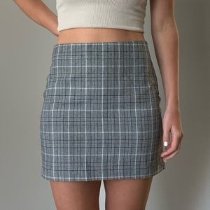 Grey plaid skirt